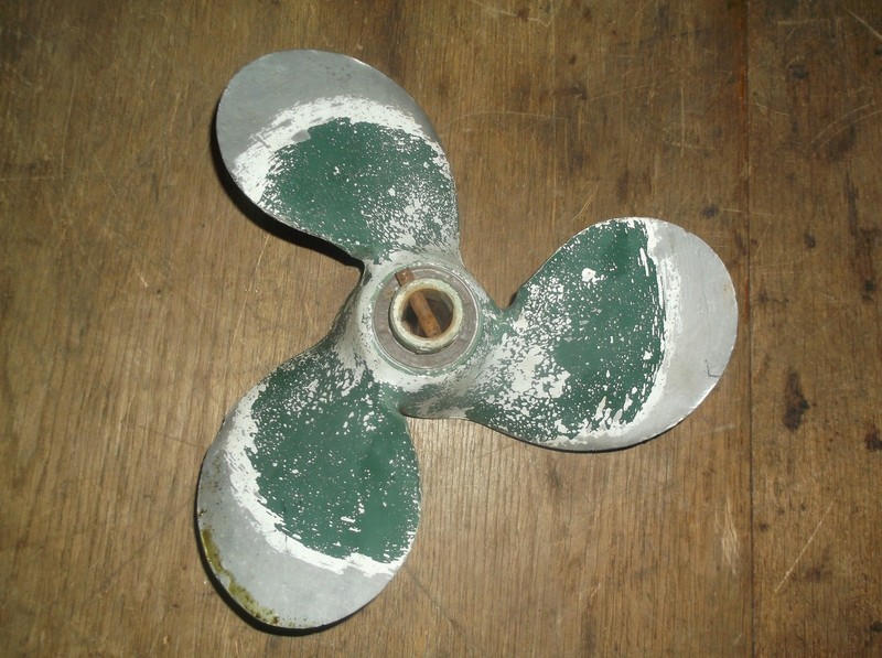 Evinrude 40973R Propeller, 9-1/2" Diameter *FREE SHIPPING*