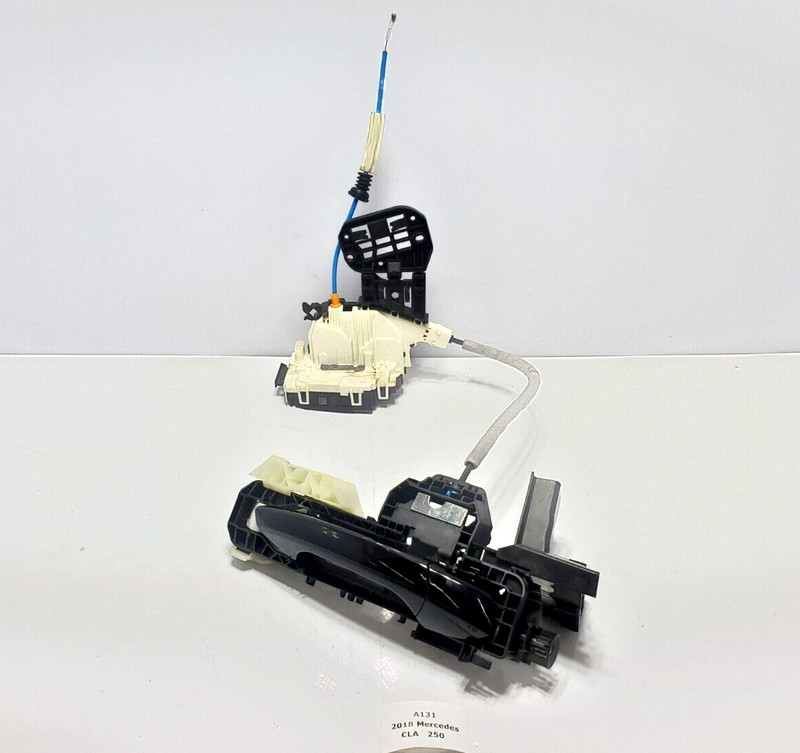 ✅ 14-19 OEM Mercedes C117 CLA250 Front Right Door Lock Actuator W/ Handle Black