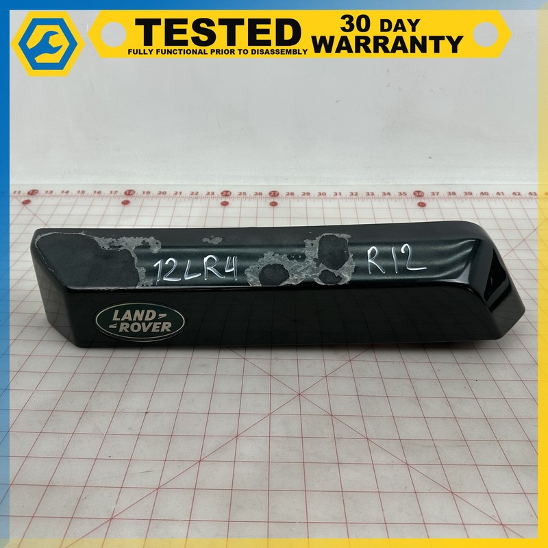 10-13 LAND ROVER LR4 REAR TRUNK TAILGATE HANDLE TRIM COVER W/ CAMERA OEM