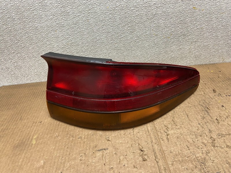 1992 Saturn SC2 Right Passenger RH Side Tail Light AA8289 DW