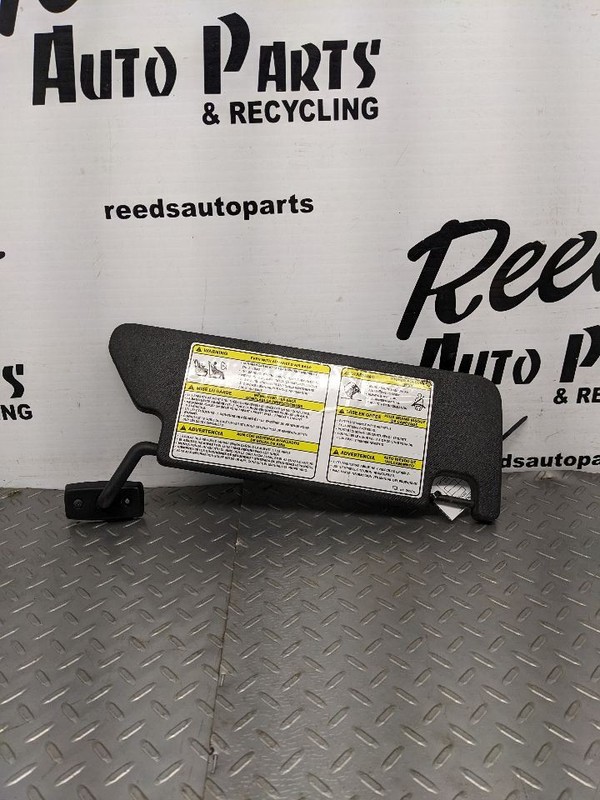 2007-2009 Jeep Wrangler Driver Sun Visor 1152036