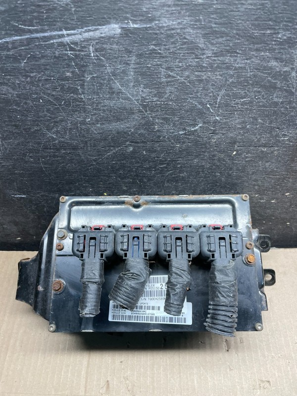 2010 Dodge Caravan Town & Country Engine Computer ECU OEM X8732 DG