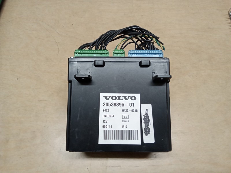 Volvo 20538395-01 12V Cab Control Module