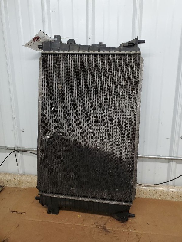 Radiator Without Tow Package Single Exhaust Fits 95-97 CROWN VICTORIA 290284