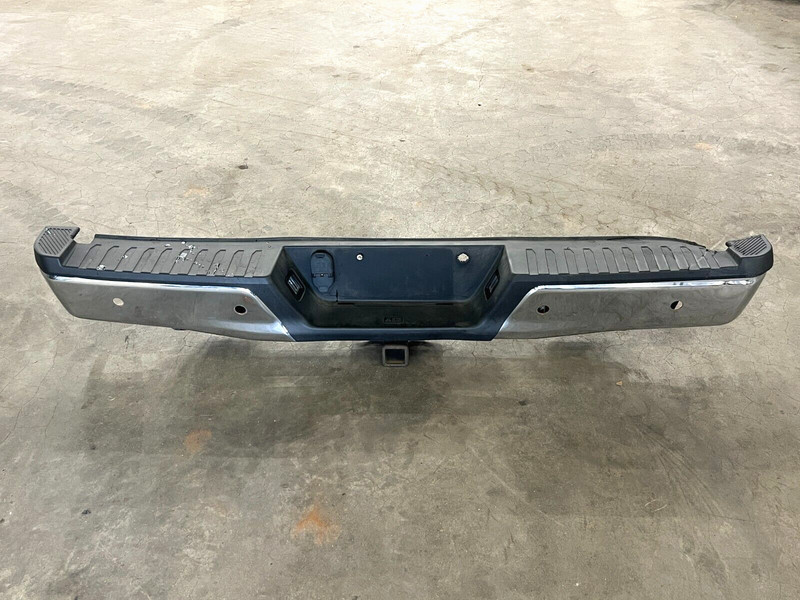 ⭐15-20 FORD F-150 LARIAT REAR BUMPER STEP PAD W/ PARK ASSIST HITCH OEM LOT2539