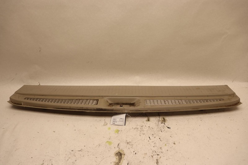 2015-2020 CADILLAC ESCALADE LIFTGATE TRUNK LATCH COVER TRIM SILL SCUFF PLATE OEM