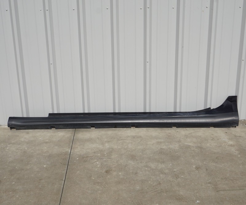 2014 - 2017 Maserati Ghibli SQ4 Left Driver Side Rocker Panel Skirt Molding Q