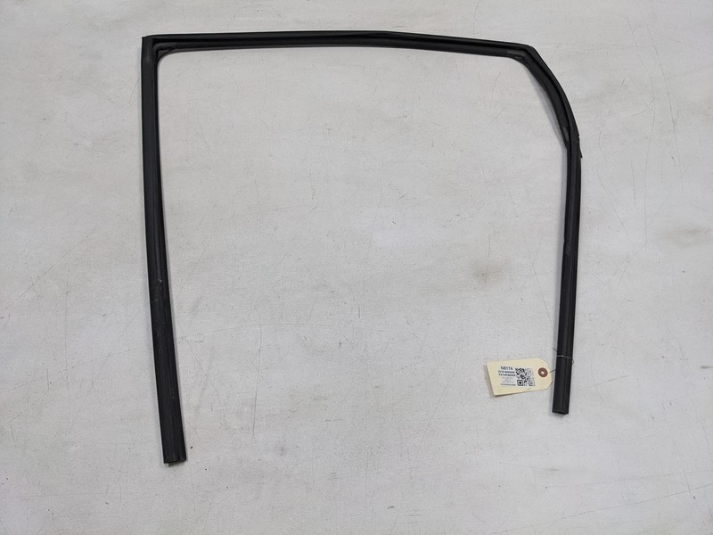 Rear Left Driver Door Window Run Channel 2019 Nissan Pathfinder 823313KA0C 13-18