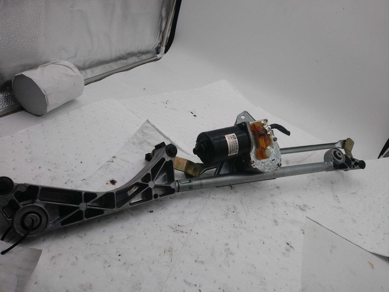 2002 Mercedes-Benz C-Class Wiper Motor OEM 2038205442 89K Miles Brown
