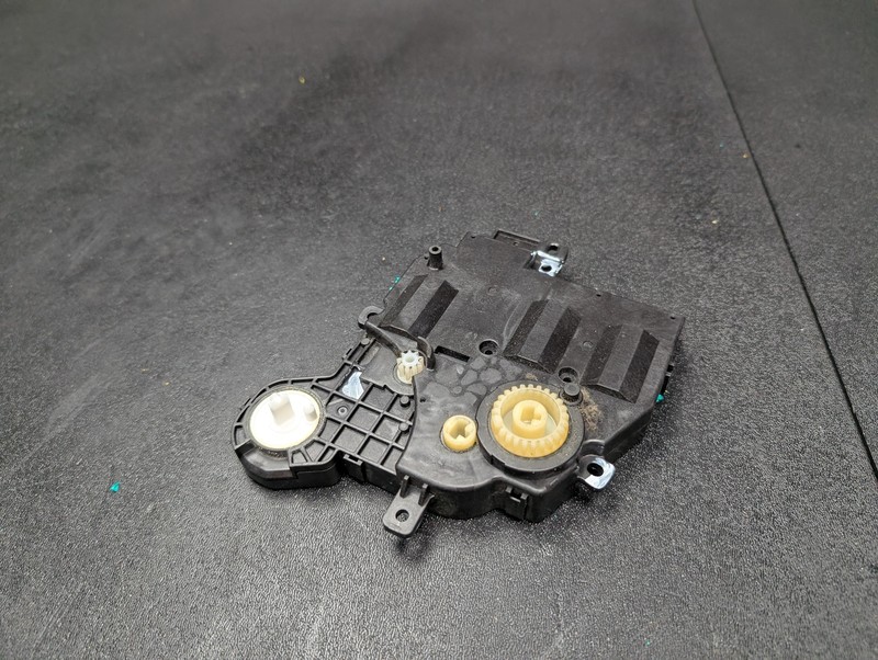 HVAC Heater Flap Door Actuator 2020 Toyota RAV4 87106-06420 2019 2021 2022 -2024