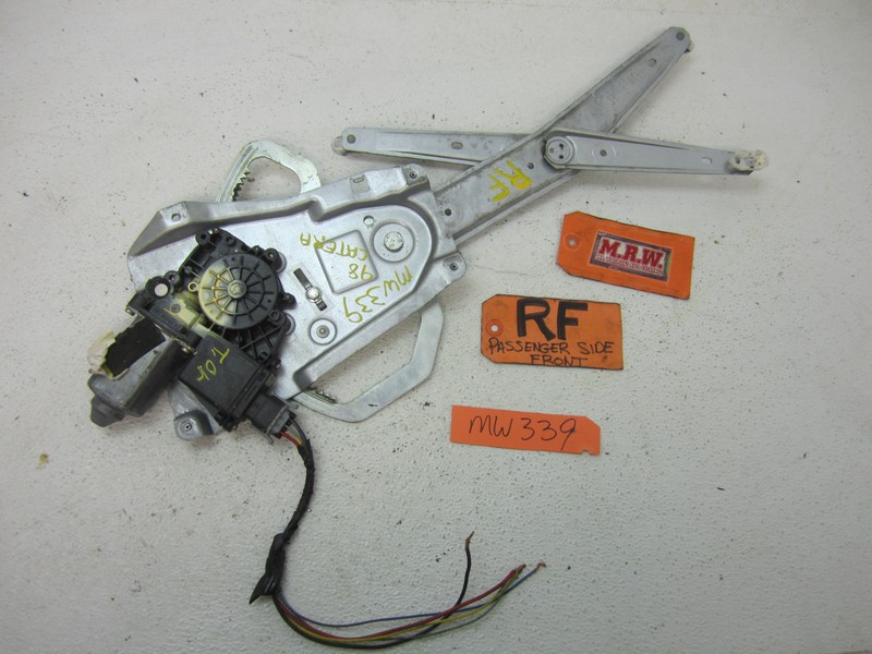 WINDOW MOTOR REGULATOR DOOR GLASS LIFT RIGHT FRONT PASSENGER R for 97-01 CATERA