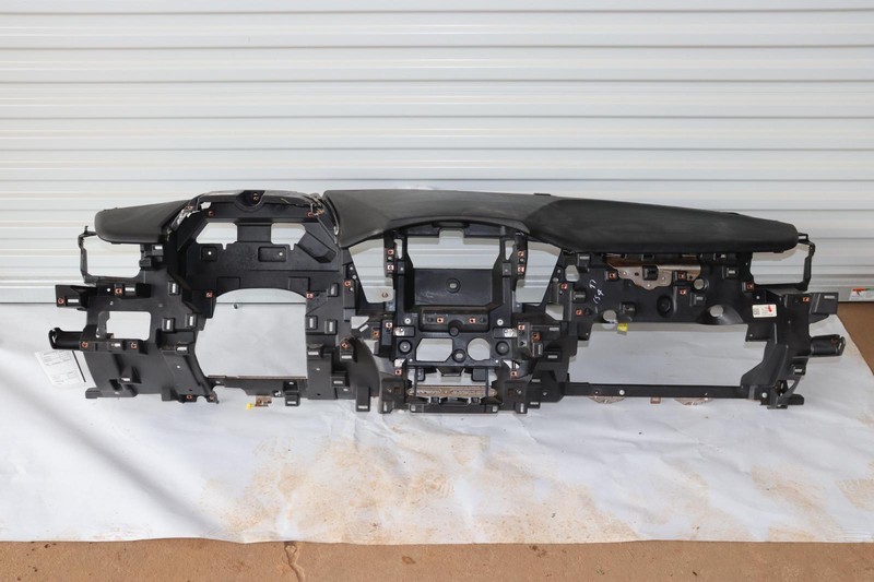 2016-2020 CHEVY TAHOE DASH DAHBOARD INSTRUMENT PANEL COVER BLACK OEM