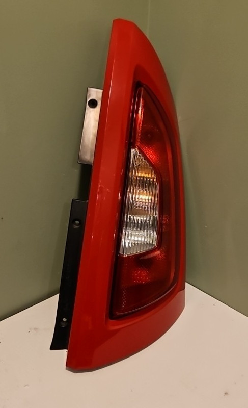 2012 2013 Kia Soul Right Passenger Rh Side Tail Light RED BRAKE LAMP taillight