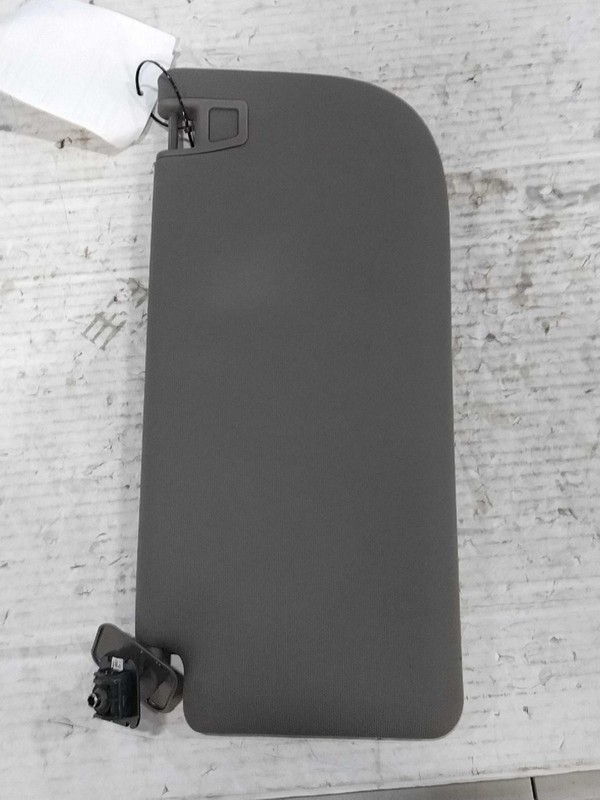 Used Left Sun Visor fits: 2019 Ford F150 PICKUP Crew Cab w/sunroof w/o illuminat