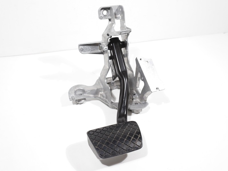 2017-2019 Audi Q7 Brake Stop Pedal 4M1723117B OEM