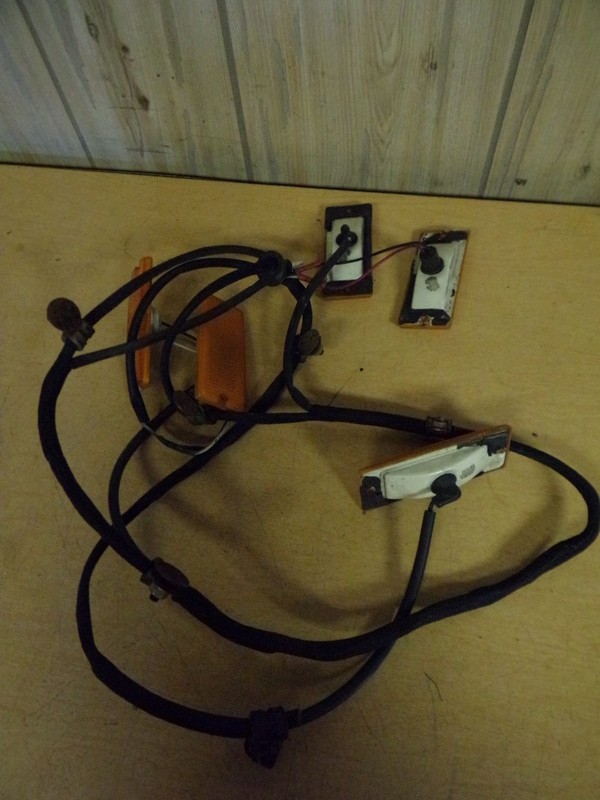 Truck Lite Model 18 LED 5-Amber Light Assembly *FREE SHIPPING*