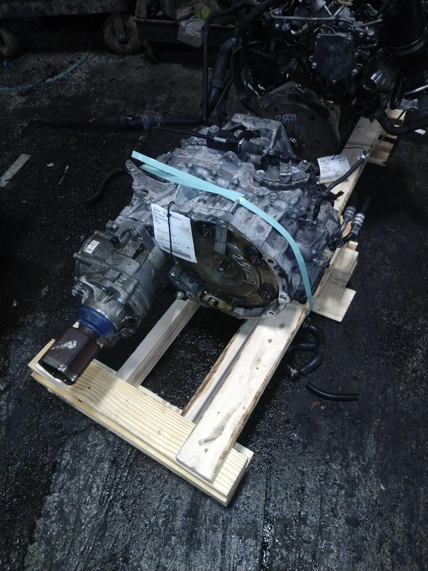 Used Automatic Transmission Assembly fits: 2021 Volkswagen Tiguan AT AWD Grade B