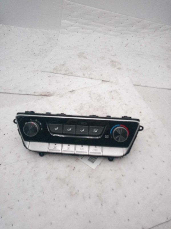 Used A/C Selector Switch fits: 2019 Hyundai Sonata US market US built manual tem