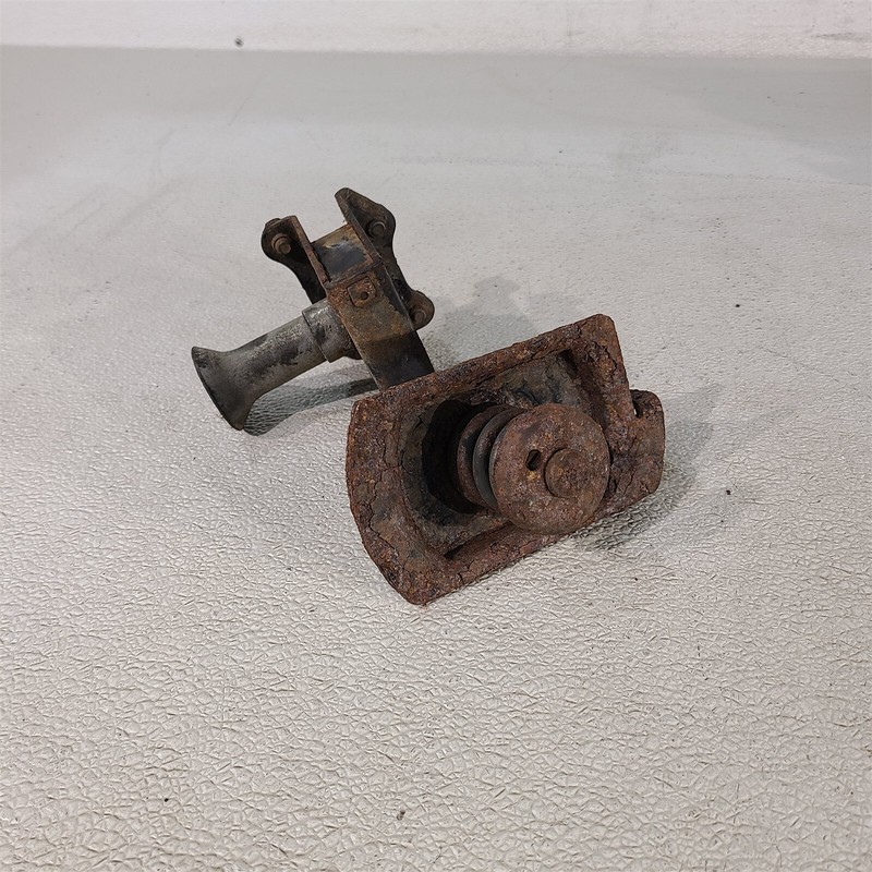 96-02 Toyota 4Runner SR5 SUV Spare Tire Hoist Winch Lift Carrier Aa7487