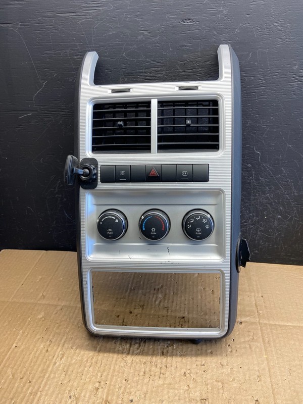 2009 2010 Dodge Journey Center Dash A/C AC Climate Control Bezel Trim AD2019 DG