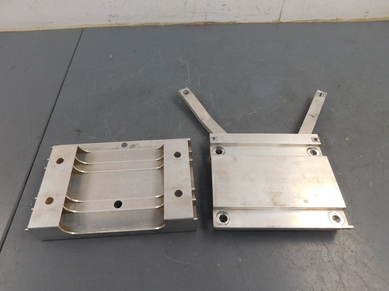 2015 14 16 Porsche 911 Turbo S Tunnel / Gearbox Brackets #6249 i1