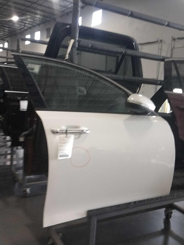 2018 KIA OPTIMA Front Right Door White 4DR SED Used OEM 138127 120K Miles