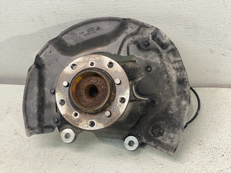 06-10 BMW E63 E64 M6 Front Right Passenger Wheel Hub Knuckle Spindle Carrier OEM