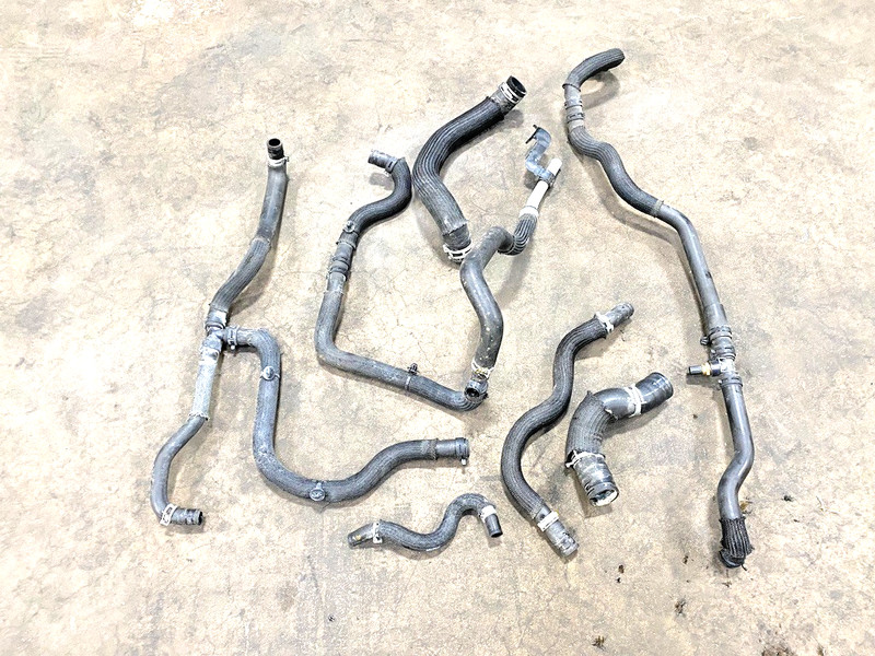 17-22 INFINITI Q60 3.0L ENGINE COOLANT HOSE SET OEM A0.51