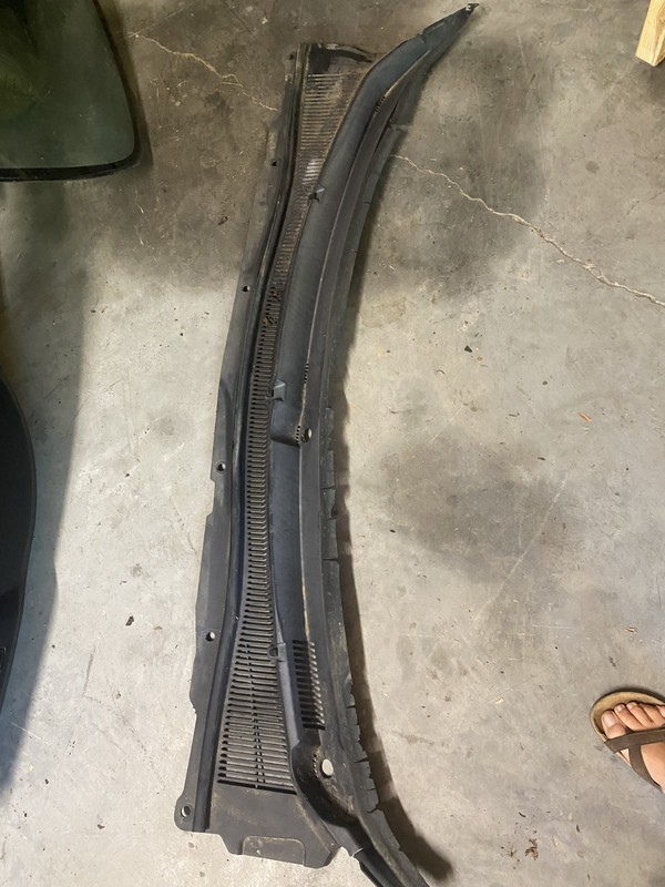 2014 Ford Taurus Limited Wiper Grille OEM