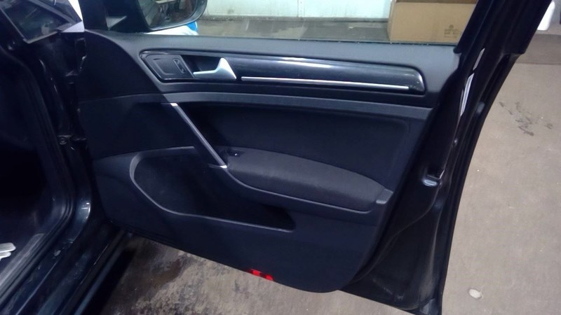 GOLF GTI2017 Passenger Right Front Door Trim Panel 1785006