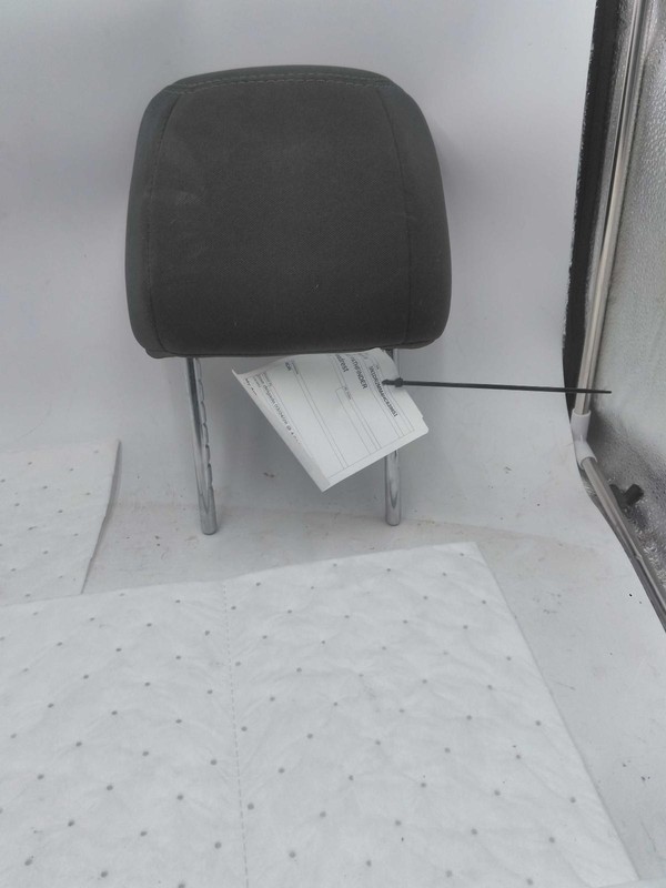 2017 Nissan Pathfinder Silver Headrest Used OEM Part NJ25-26775-676757