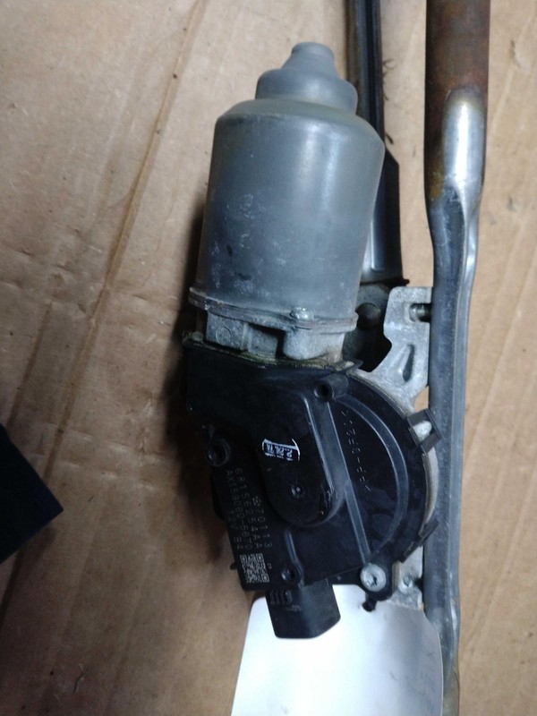 2014 Jeep Grand Cherokee Wiper Linkage OEM 68194932AA Black LITE RUST