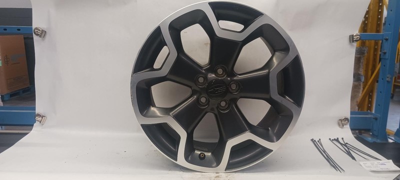 13-'15 SUBARU XV CROSSTREK Wheel 17x7 alloy OEM Grade B
