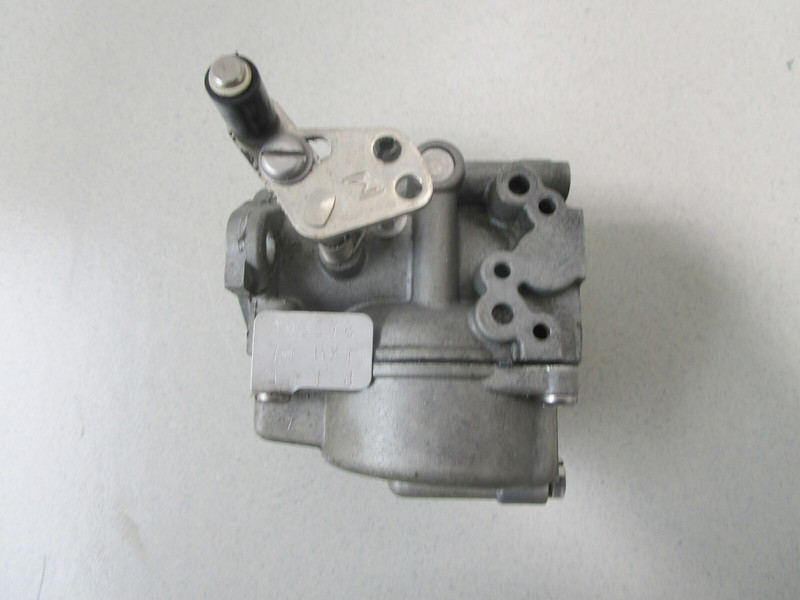 395578 Evinrude Johnson Outboard 70 HP Middle Carb Carburetor