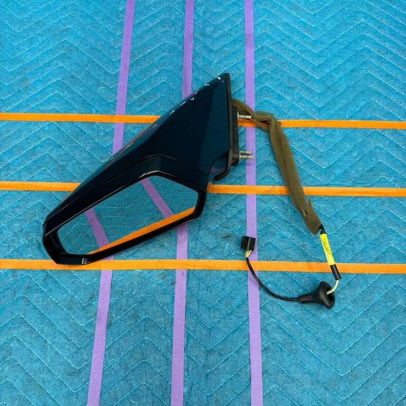 2010–2015 Chevrolet Camaro FrontLeft Driver Side Mirror 112K OEM 823089
