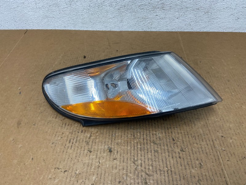 1999 to 2003 Saab 9-3 Front Right Passenger RH Side Turn Signal AE1202 DW
