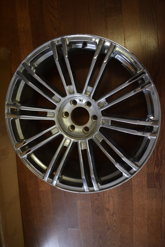JEEP GRAND CHEROKEE 22X9.5 WHEEL RIM FACTORY OEM