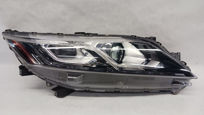 18-'19 MITSUBISHI ECLIPSE CROSS Right passenger headlight halogen OEM Grade A!