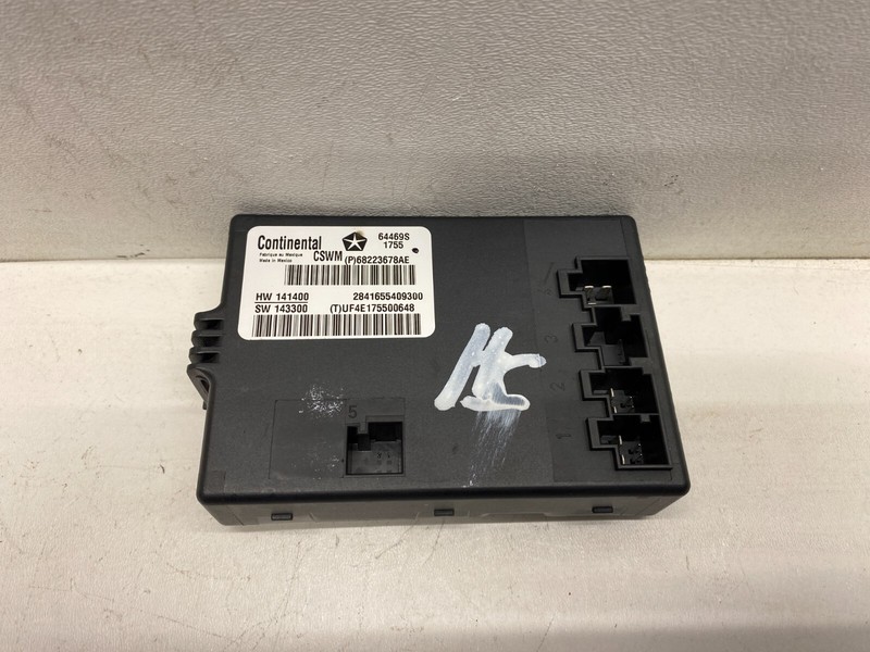 2014-2018 JEEP CHEROKEE RIGHT PASSENGER SIDE HEATED SEAT CONTROL MODULE OEM