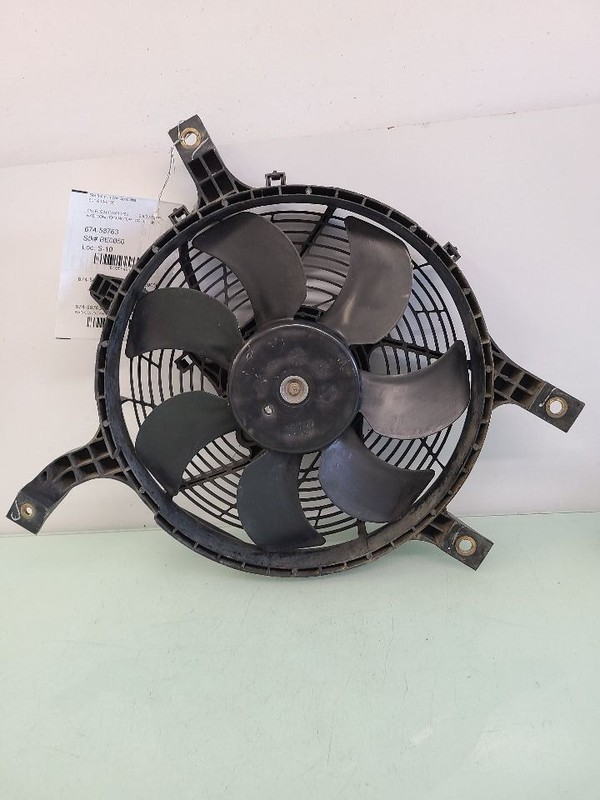 Radiator Fan Motor Fan Assembly Condenser 6 Cylinder Fits 99-00 FRONTIER 584965