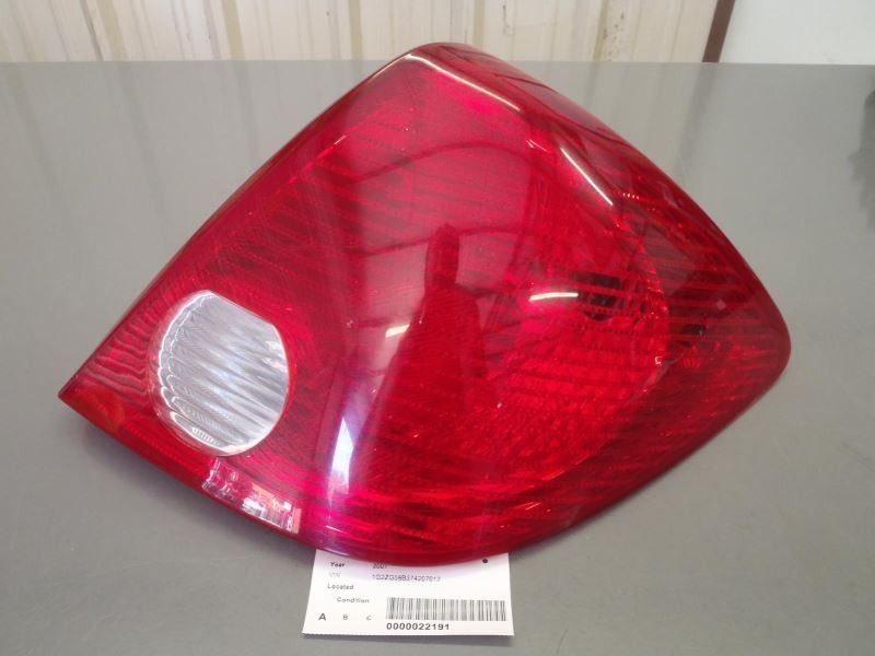 Right Passenger Side Tail Light Lamp Fits 2005-2010 Pontiac G6 Sedan 31441