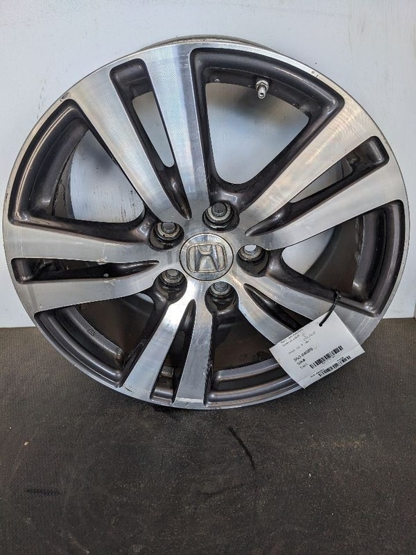 Wheel 18x8 Alloy 5 Double Spoke Factory Installed Fits 16-18 PILOT 1172708