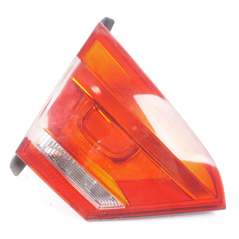 2012-2015 Volkswagen Passat Tail Light Inner Left Driver SideOEM