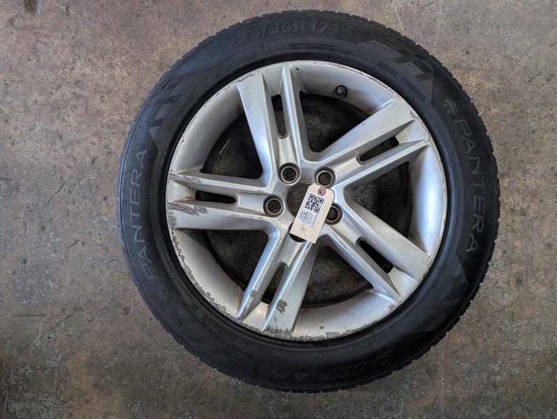 Wheel Rim 17" w/ Tire 225/55 ZR17 2015 Volvo S60 31381412 2014 2016 2017 2018 X