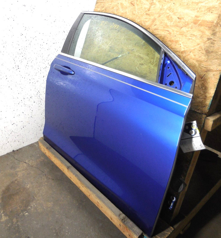 2015-2017 Chrysler 200 Sedan Front Door Assembly Right RH OEM Tempered Glass