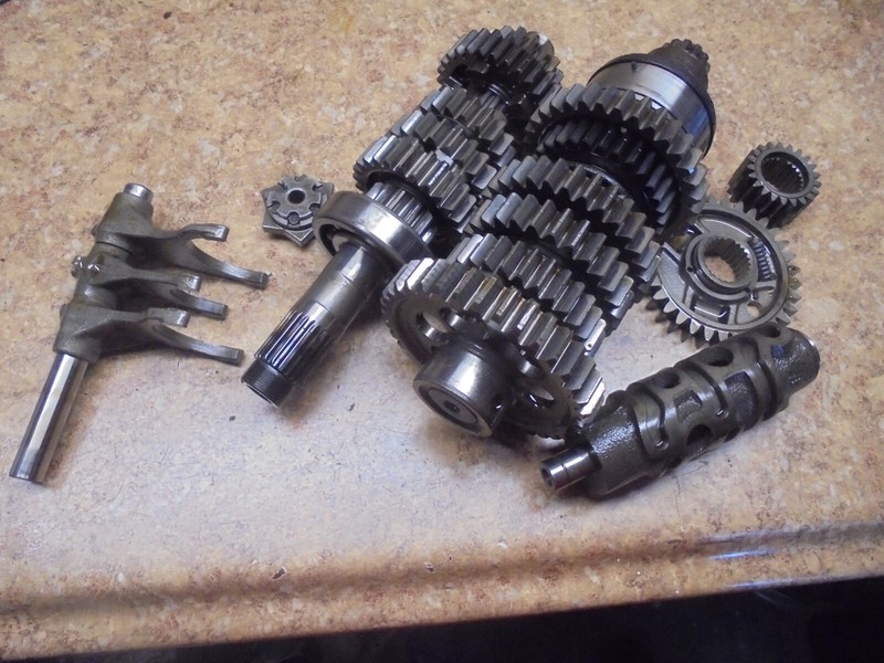 2000 Honda VFR 800 VFR800 Interceptor Engine Transmission Gears Shift Fork Trani