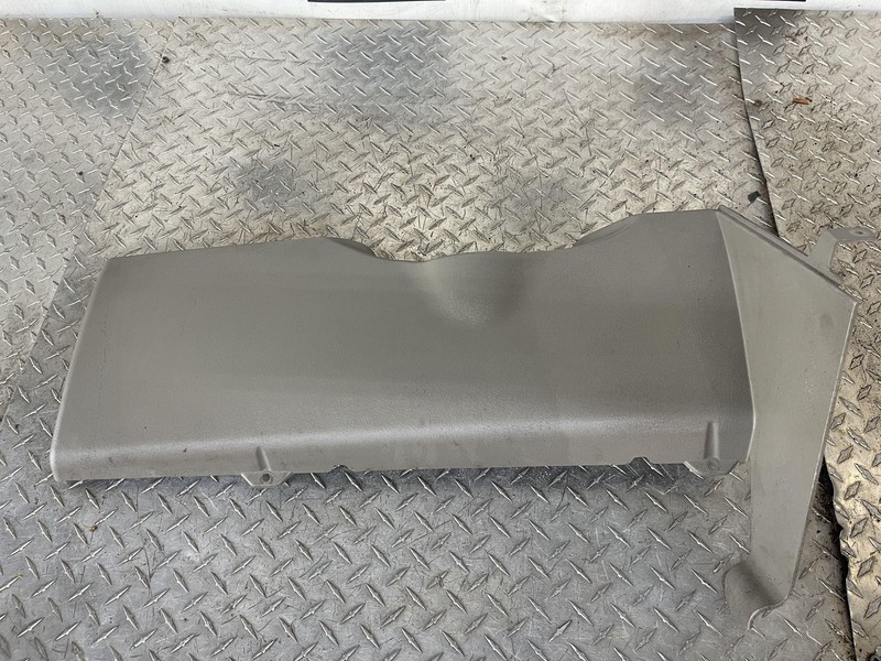 2003-2007 Hummer H2 Knee Bolster Panel Assembly Tested Oem