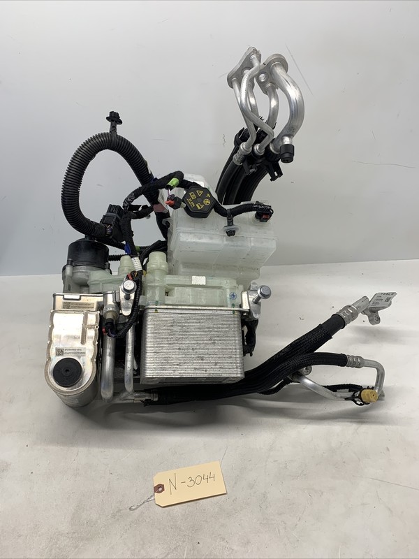 20-23 Tesla Model Y 3 Super Manifold Coolant Octovalve Chiller OEM 3044 S18