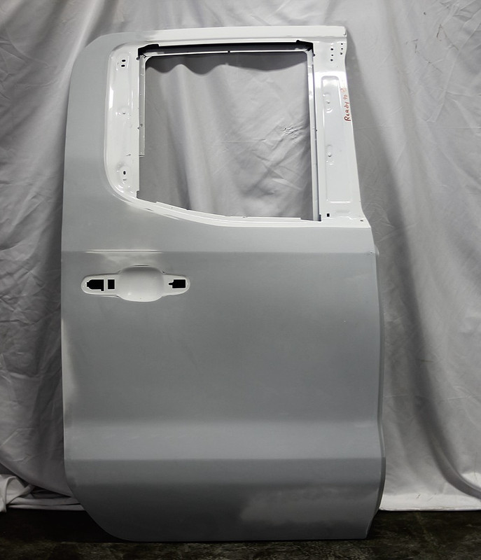 2020-2024 GMC SIERRA 1500 REAR RIGHT PASSENGER SIDE DOOR SHELL NICE OEM