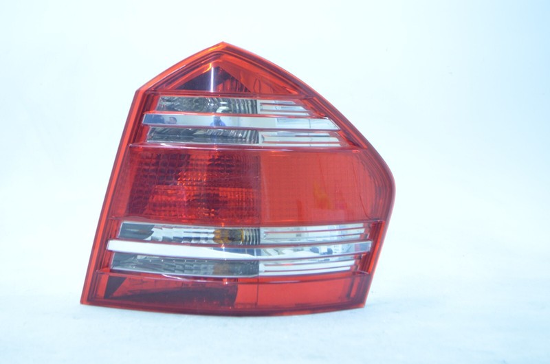 07-09 MERCEDES X164 GL CLASS REAR RIGHT PASSENGER SIDE TAIL LIGHT LAMP OEM
